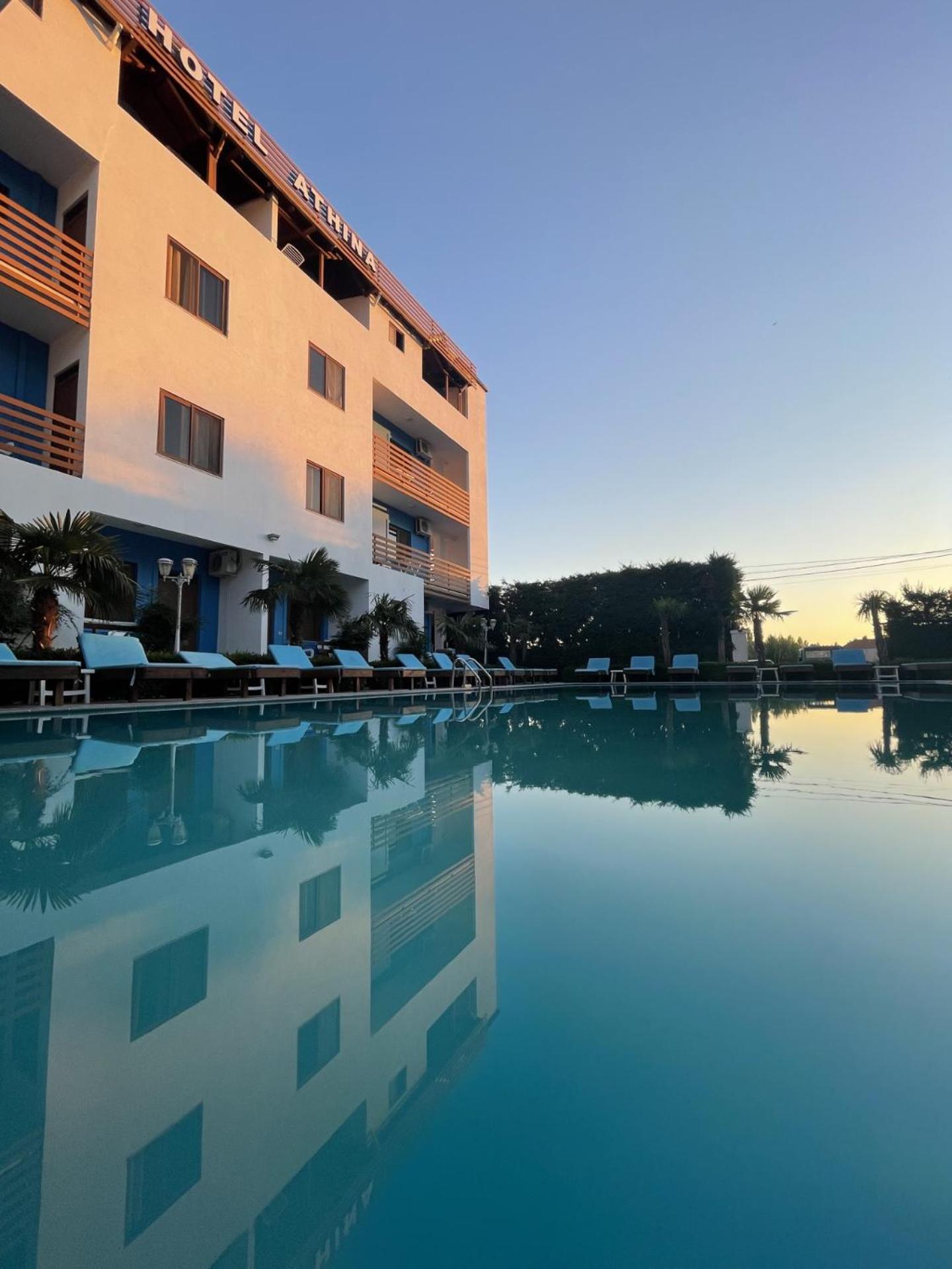 Hotel Athina Веліпоя Екстер'єр фото